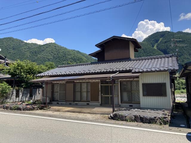 detached 岐阜県下呂市萩原町野上 地図を見る