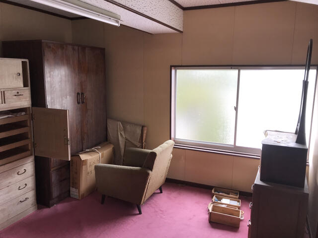 detached 富山県滑川市坪川新 地図を見る