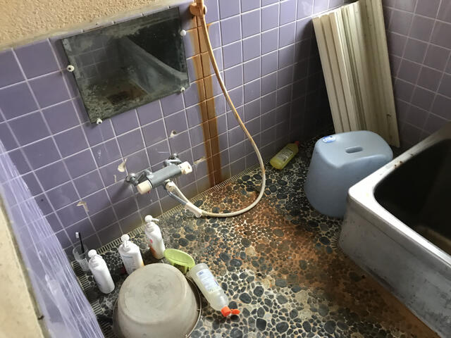 detached 富山県滑川市坪川新 地図を見る