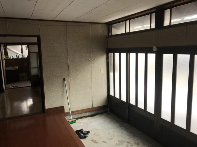 detached 富山県滑川市坪川新 地図を見る