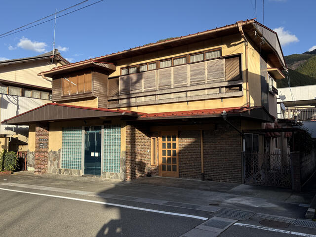 岐阜県下呂市の一戸建て | 750万円 | 5LDK | 402.48m² | Akiyama house finder
