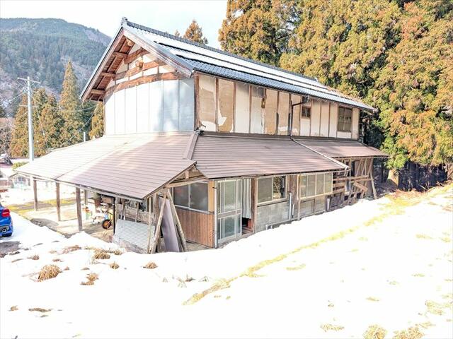 detached 岐阜県本巣市根尾長嶺 地図を見る