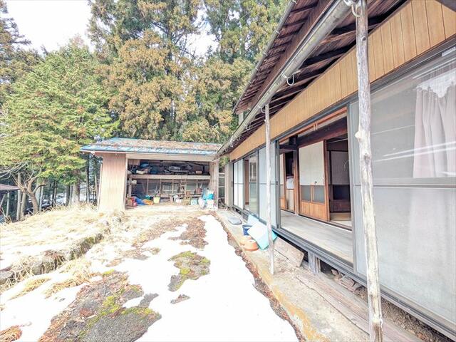 detached 岐阜県本巣市根尾長嶺 地図を見る