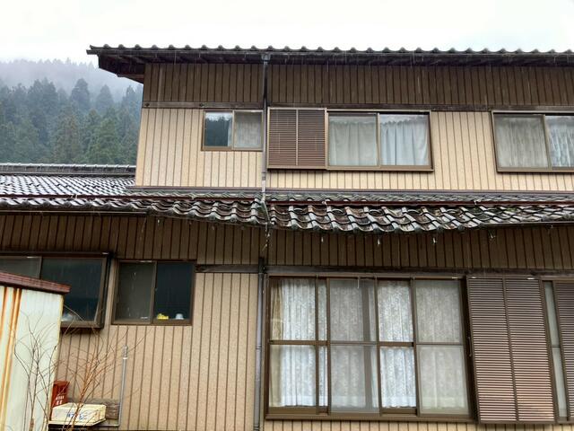 detached 岐阜県山県市葛原 地図を見る