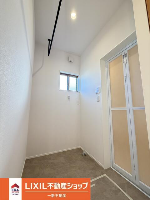 detached 三重県員弁郡東員町大字穴太 地図を見る