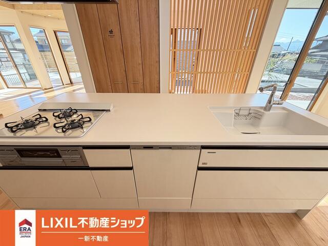 detached 三重県員弁郡東員町大字穴太 地図を見る