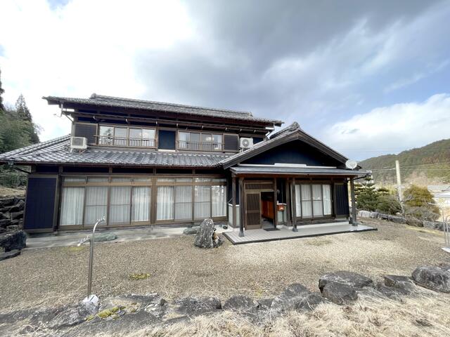 detached 岐阜県加茂郡七宗町神渕 地図を見る