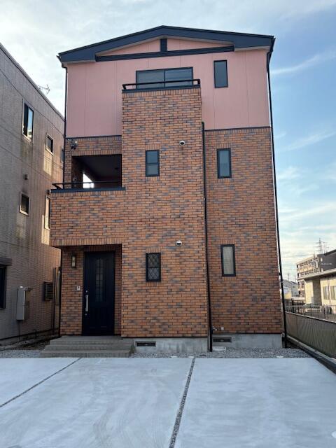 岐阜県岐阜市の一戸建て | 2280万円 | 6SLDK | 152.5m² | Akiyama house finder