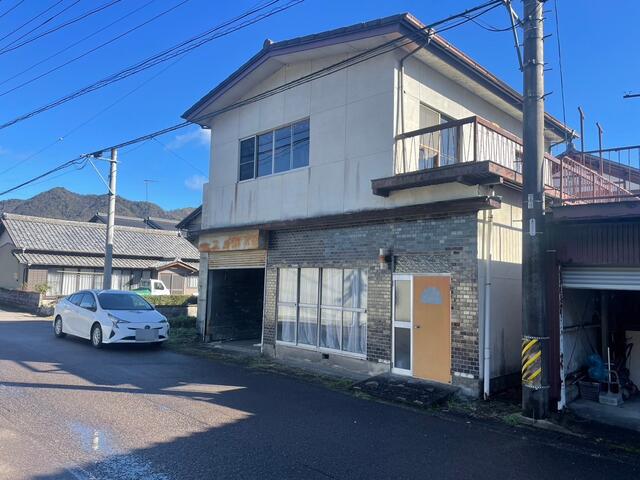 岐阜県関市の一戸建て | 200万円 | 4DK | 166.88m² | Akiyama house finder