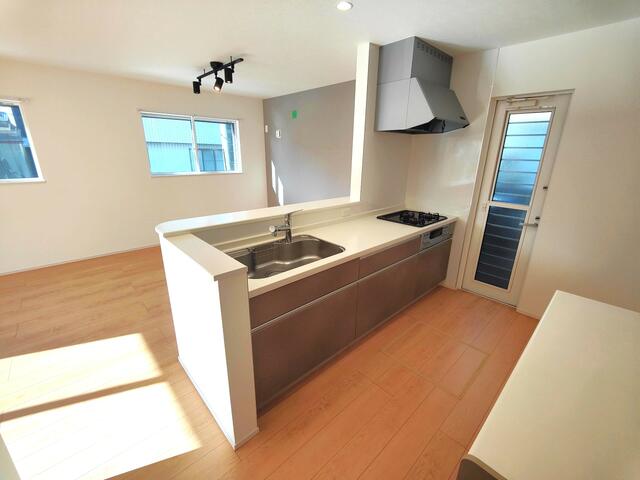detached 愛知県弥富市荷之上町焼田新田 地図を見る