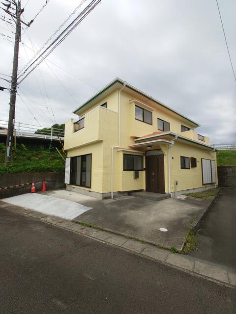 静岡県焼津市の一戸建て | 1080万円 | 4SLDK | 121.06m² | Akiyama house finder