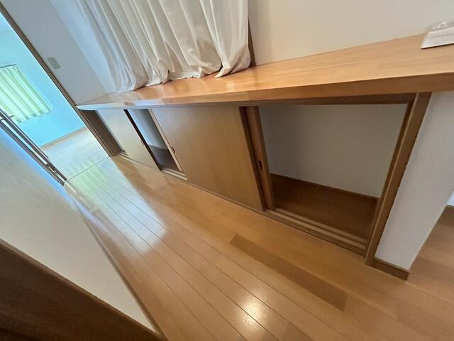 収納／収納棚付き