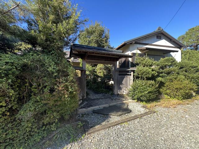 静岡県浜松市の一戸建て | 849万円 | 5LDK | 386.74m² | Akiyama house finder