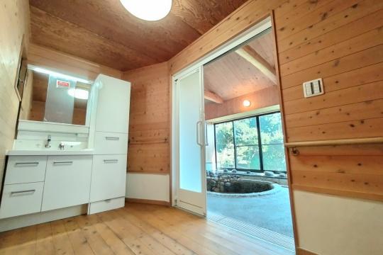 detached 神奈川県足柄下郡湯河原町宮下 地図を見る