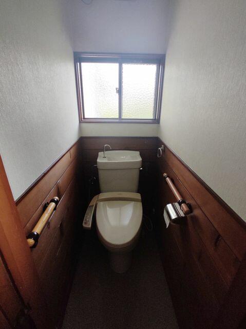 トイレ／２階トイレ