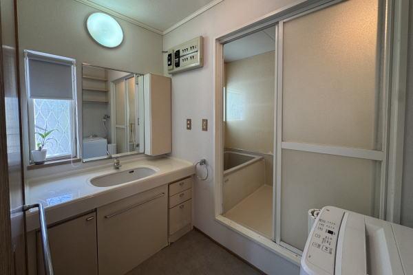 detached 神奈川県足柄下郡真鶴町岩 地図を見る