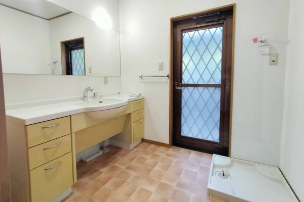 detached 神奈川県足柄下郡真鶴町岩 地図を見る