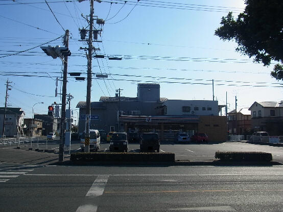 セブンイレブン 新居文化公園前店 (869m)