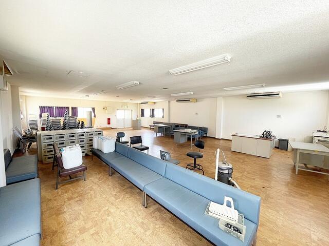 室内にあるものは撤去いたします。