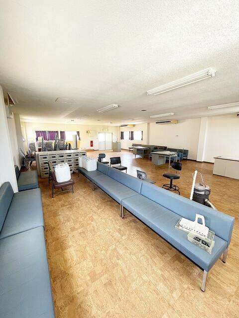 室内にあるものは撤去いたします。