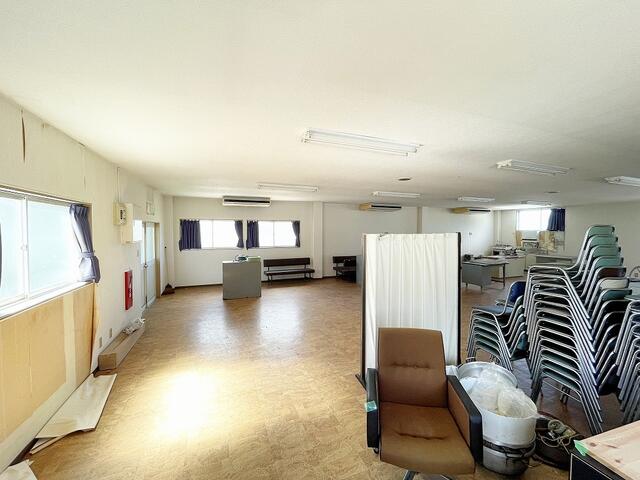 室内にあるものは撤去いたします。