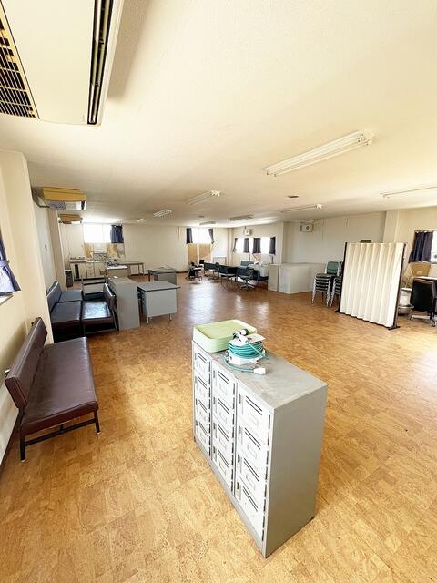 室内にあるものは撤去いたします。