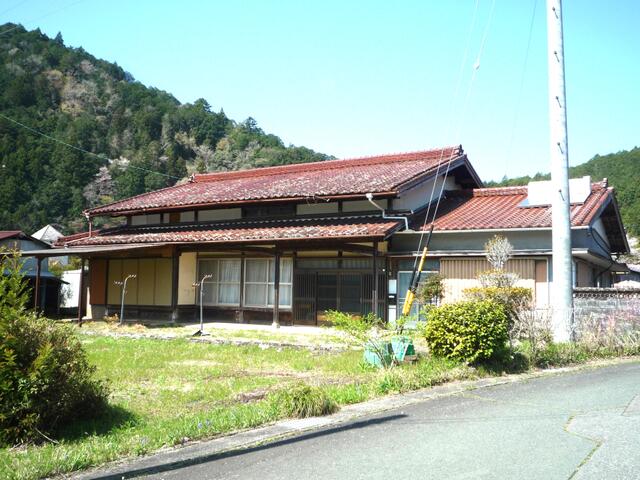 detached 愛知県北設楽郡東栄町大字中設楽字西貝津 地図を見る