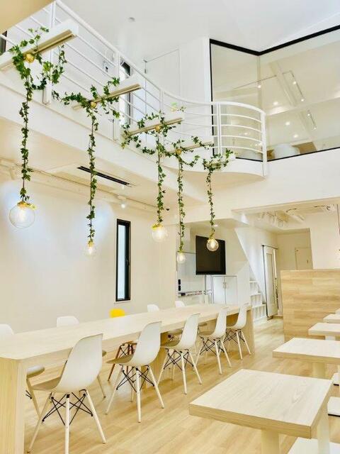 １階部分　調光設備により雰囲気に応じて明るさを調整可能です