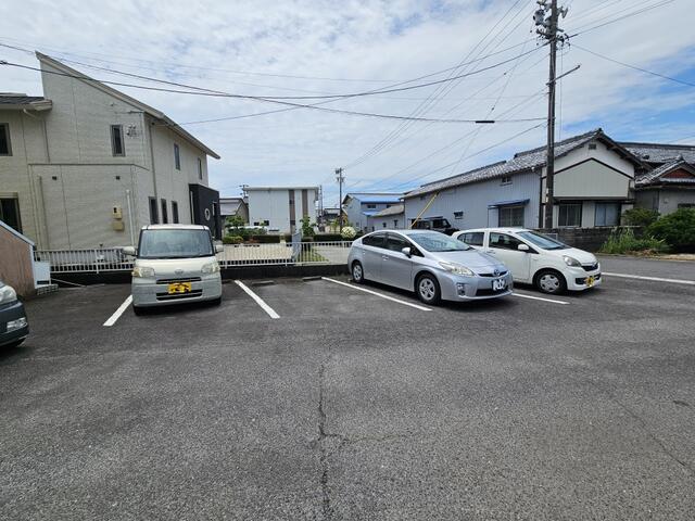 ⑤駐車場