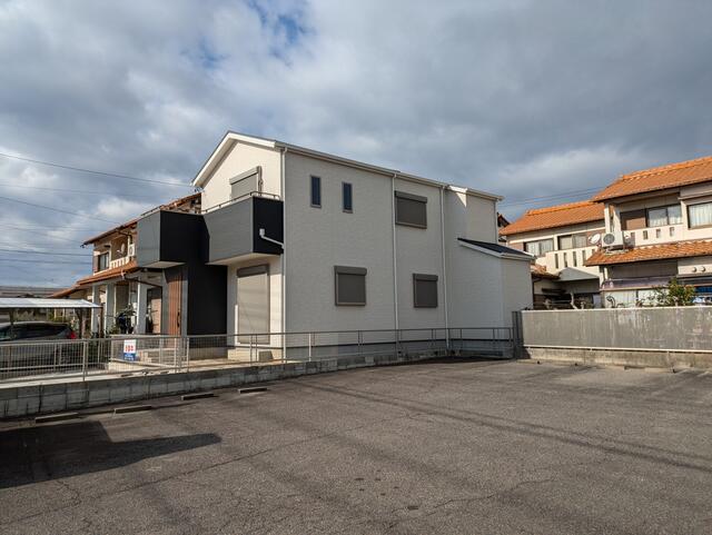 detached 愛知県小牧市大字村中 地図を見る