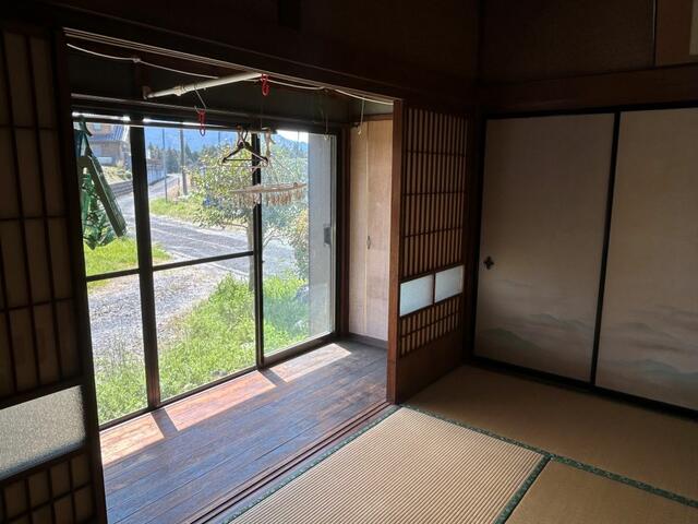 detached 愛知県新城市富沢字安楽寺 地図を見る