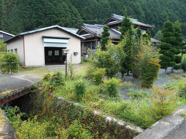 detached 岐阜県加茂郡七宗町神渕 地図を見る