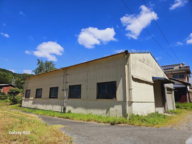 detached 愛知県蒲郡市一色町坂角 地図を見る