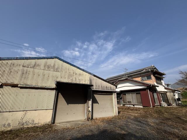 detached 愛知県蒲郡市一色町坂角 地図を見る