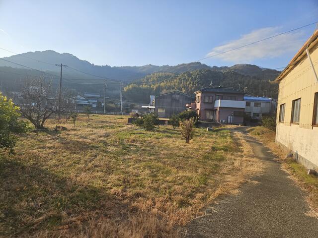 detached 愛知県蒲郡市一色町坂角 地図を見る
