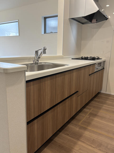 detached 愛知県知多郡武豊町大字冨貴字市場 地図を見る