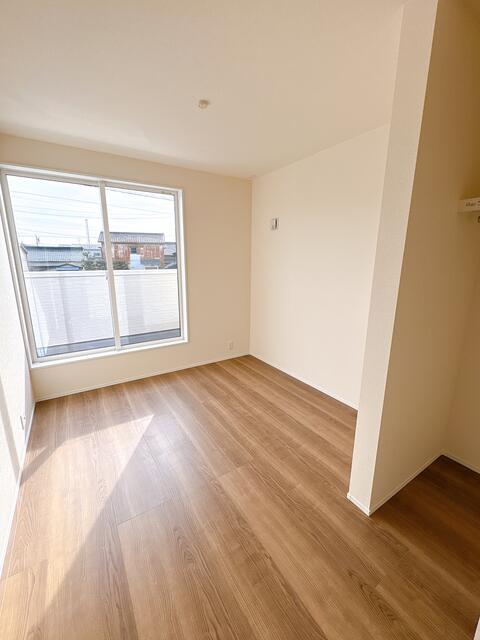 detached 愛知県知多郡武豊町大字冨貴字市場 地図を見る