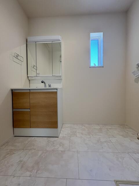 detached 愛知県知多市八幡字堀切 地図を見る