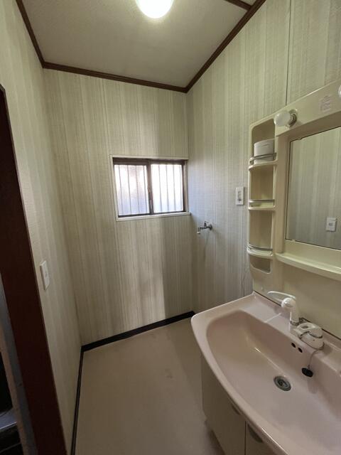 detached 愛知県常滑市字広内 地図を見る