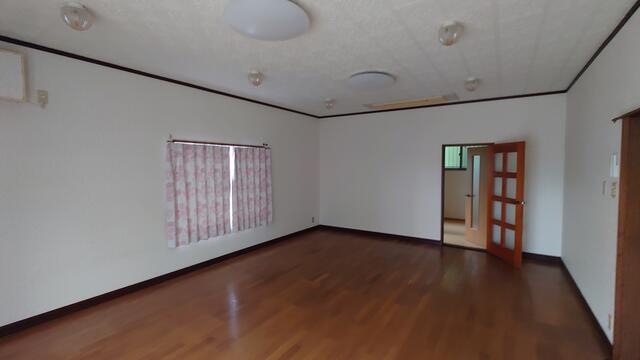 detached 愛知県常滑市小鈴谷字土取 地図を見る