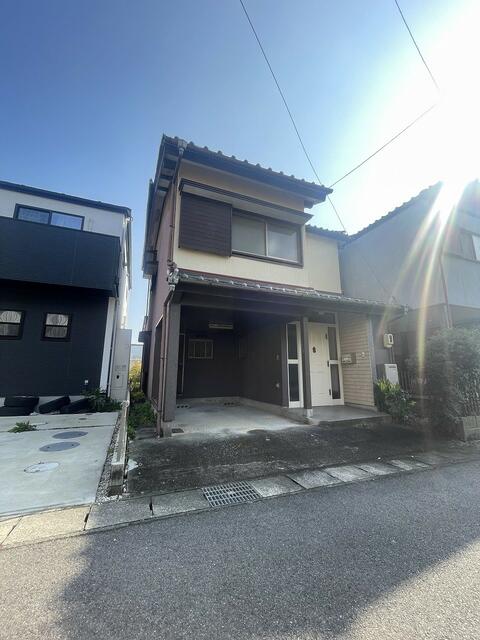 detached 愛知県一宮市浅井町小日比野字古川筋 地図を見る