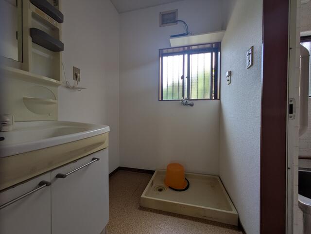 detached 愛知県一宮市千秋町町屋字西鎌田 地図を見る