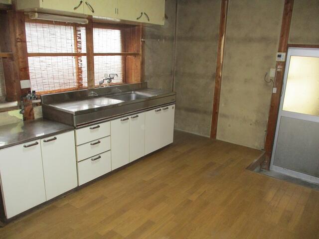 detached 岐阜県海津市南濃町松山 地図を見る