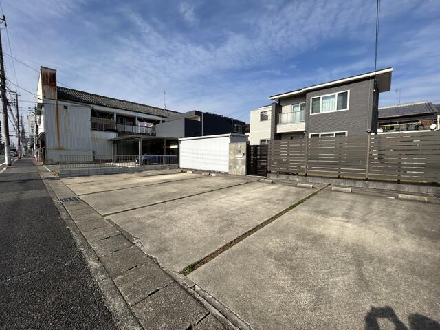 現地周辺の街並み