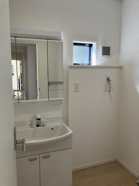 detached 愛知県豊川市江島町下ノ郷 地図を見る