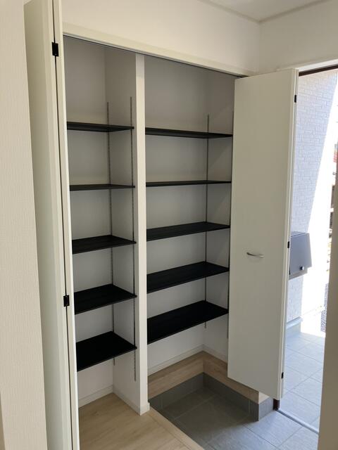 detached 愛知県豊橋市石巻西川町字郷道 地図を見る