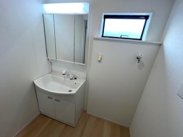 detached 愛知県蒲郡市豊岡町平田門 地図を見る