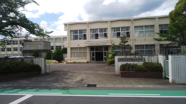 江南市立門弟山小学校 (1,105m)