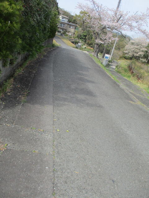 detached 三重県志摩市磯部町穴川 地図を見る