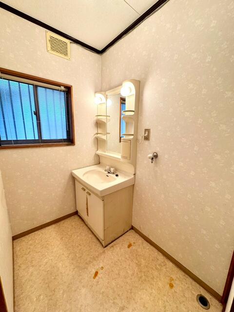 detached 岐阜県揖斐郡池田町六之井